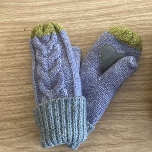 Women’s winter gloves